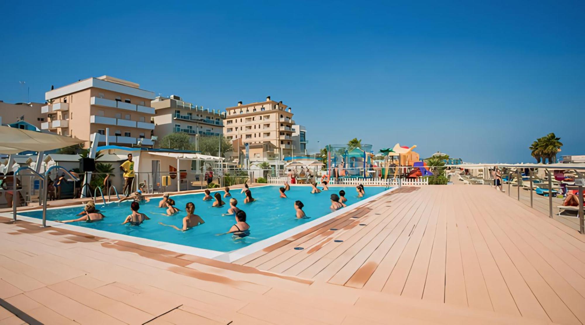 Hotel Baltic Misano Adriatico Kültér fotó