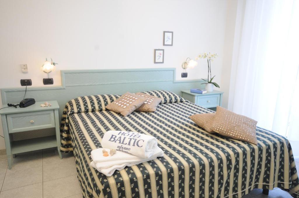 Hotel Baltic Misano Adriatico Kültér fotó